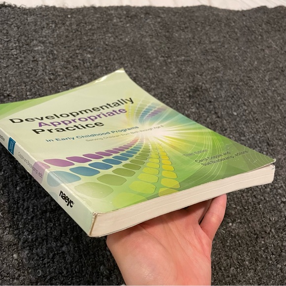 Developmentally Appropriate Practice (3rd Ed) by Carol Copple, Sue Bredekamp - Picture 8 of 10